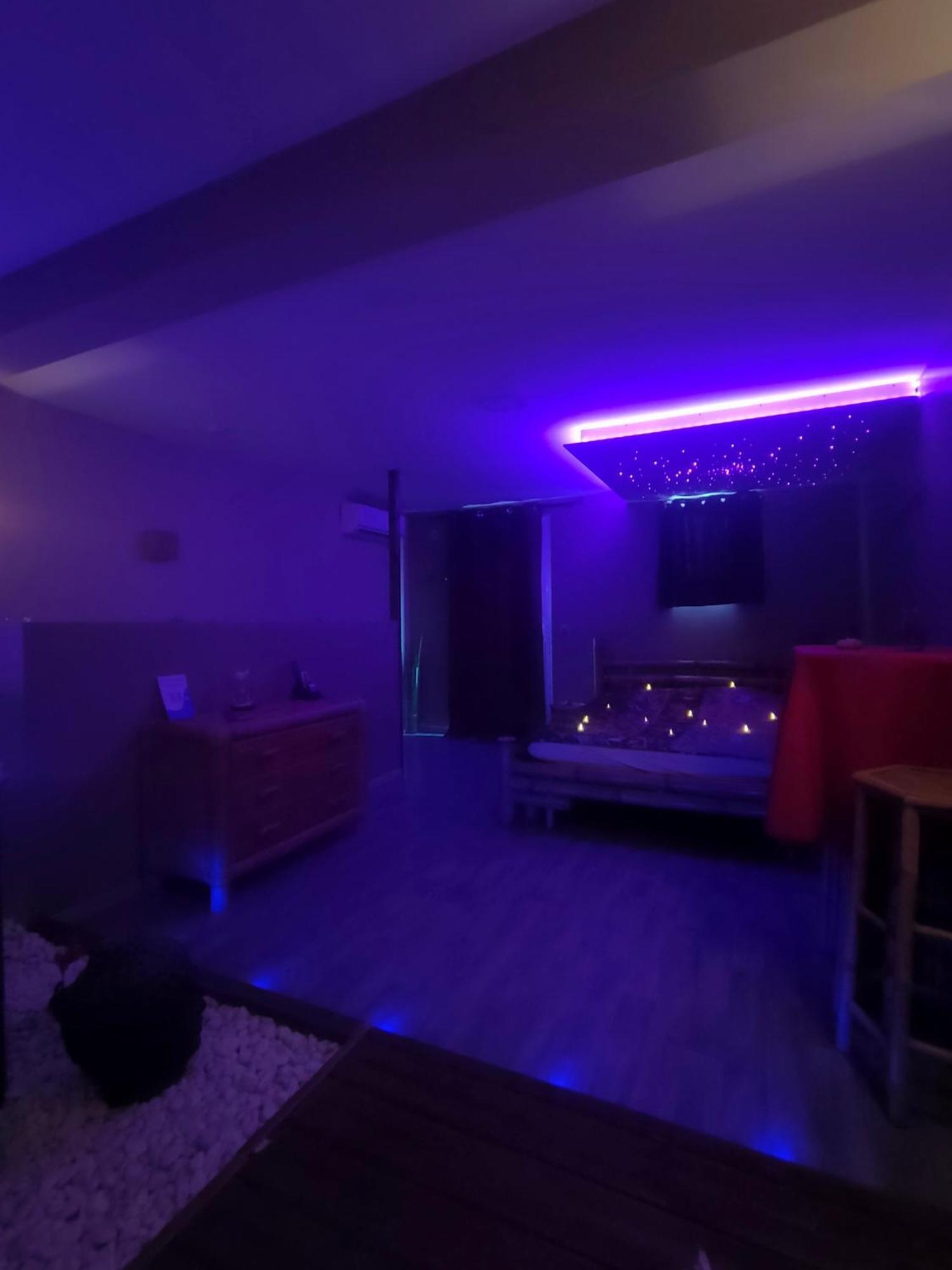 La Baie Des Anges Otel Beaucaire  Dış mekan fotoğraf